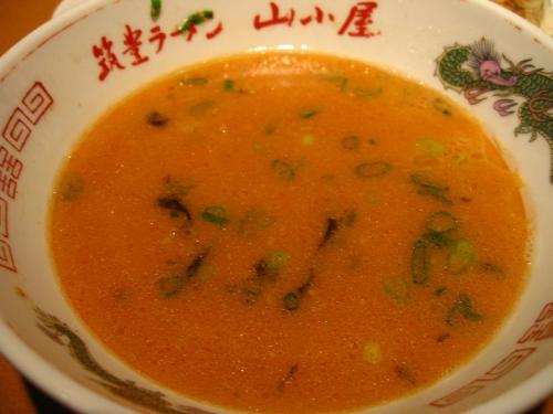 筑豊ラーメン山小屋野市店　激辛ラーメン　スープ