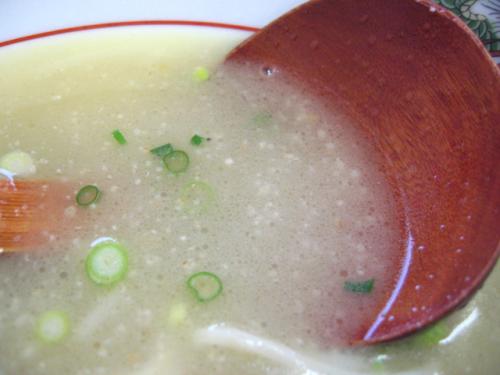 ラーメン家ひろき　塩バターラーメン　スープ
