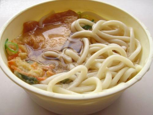 coin snack PLAZA　自販機うどん