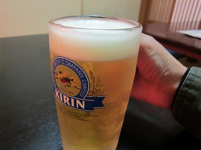晶栄寿司　生ビール！