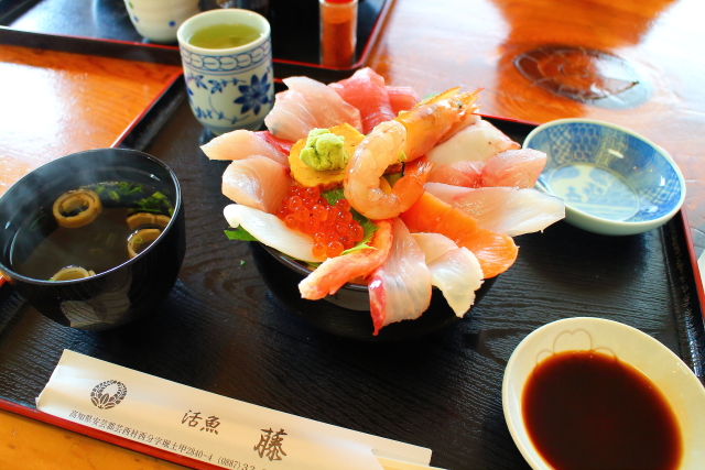 活魚レストラン藤・高知・海鮮丼10