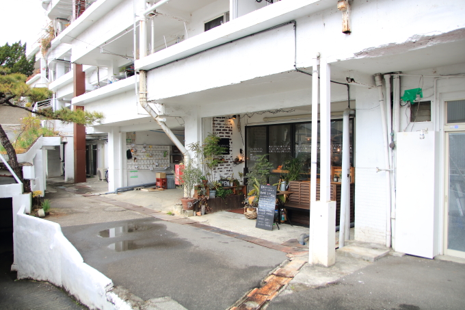 藁屋 高知 沢田マンション1階のおしゃれカフェでランチ 生姜農家の野望online