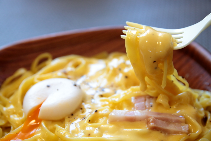 ローソンのパスタ カルボナーラ 半熟卵入りの美味しいと人気の商品 生姜農家の野望online