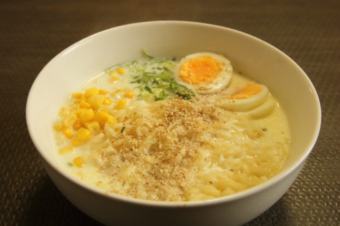 サッポロ一番 塩らーめんアレンジ 牛乳 を入れるレシピ 生姜農家の野望online