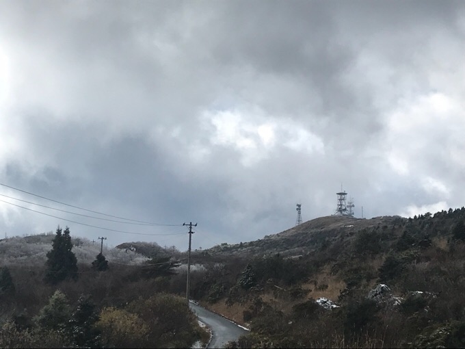 高知・大豊町の梶ヶ森山頂付近の風景