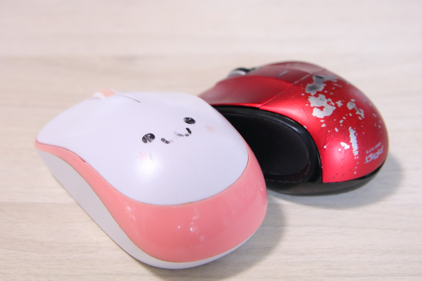 うさぎのマウスと旧型マウス