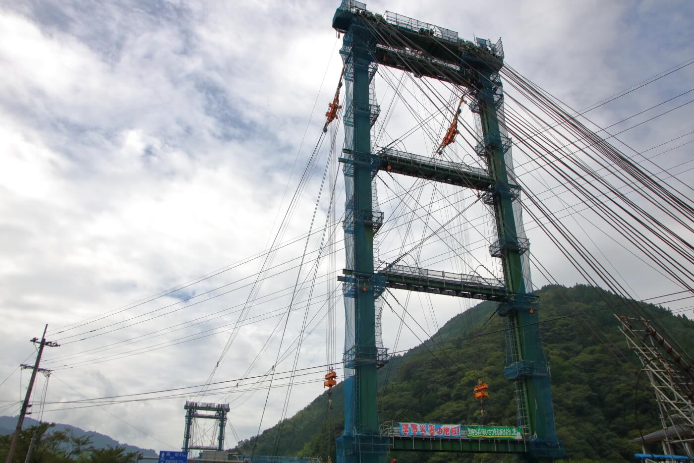 高知県香美市物部町で建設中の大栃橋